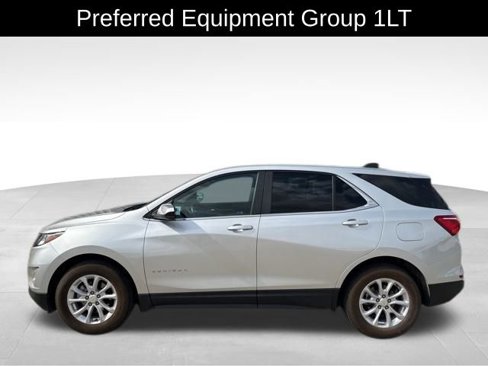 Used 2021 Chevrolet Equinox LT image 2