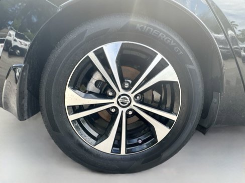 Used 2020 Nissan Sentra SV image 32