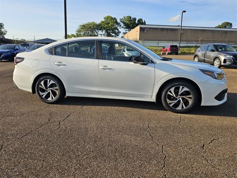 Used 2022 Subaru Legacy image 3