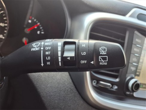 Used 2020 Kia Sorento SX image 17
