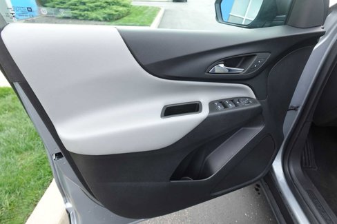 Used 2023 Chevrolet Equinox LS image 10