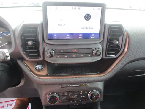 Used 2024 Ford Bronco Sport Outer Banks w/ Tech Package image 5