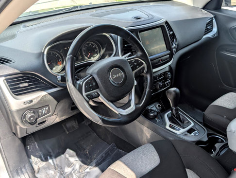Used 2014 Jeep Cherokee Latitude image 17