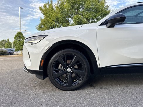 Used 2021 Buick Envision Essence w/ Sport Touring Package image 9