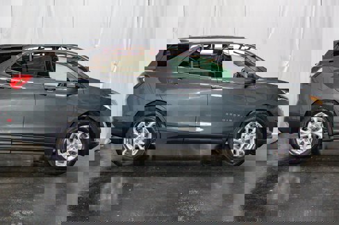 Used 2019 Chevrolet Equinox LS w/ LS Convenience Package image 4