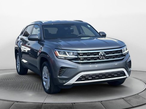 Used 2022 Volkswagen Atlas Cross Sport SE image 1