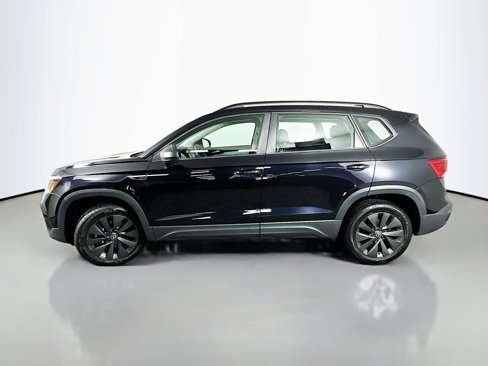 Used 2024 Volkswagen Taos S image 4