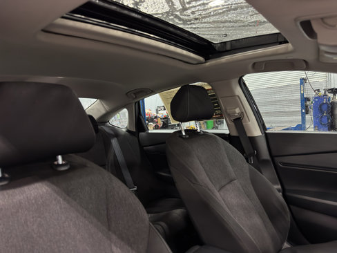 Used 2023 Honda Accord EX image 18