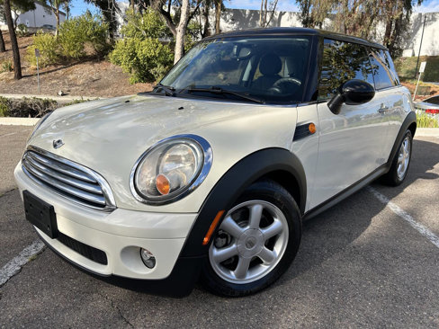 Used 2009 MINI Cooper Hardtop image 1