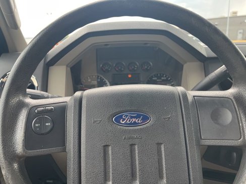 Used 2010 Ford F250 XLT image 15