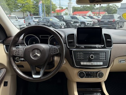 Used 2017 Mercedes-Benz GLE 350 4MATIC image 10