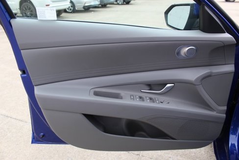 New 2025 Hyundai Elantra Blue w/ Cargo Package image 8