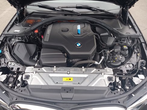 Used 2022 BMW 330e w/ M Sport Package image 26