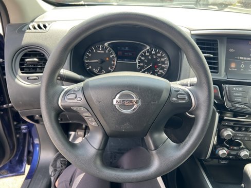 Used 2020 Nissan Pathfinder S image 14
