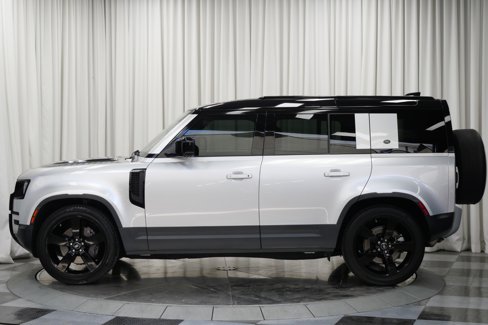 Used 2020 Land Rover Defender 110 First Edition image 5
