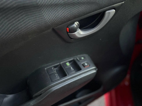 Used 2010 Honda Fit Sport image 18
