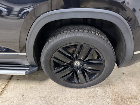 Used 2019 Volkswagen Atlas SEL Premium image 9