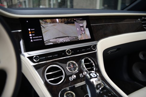 Used 2022 Bentley Continental GT image 17