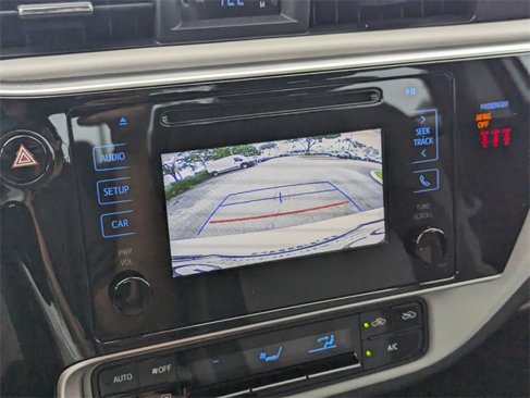 Used 2019 Toyota Corolla L image 21
