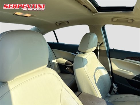 Used 2012 Buick Regal Leather image 26