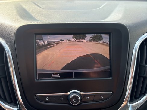 Used 2022 Chevrolet Equinox LT image 24