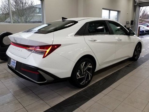 New 2025 Hyundai Elantra SEL image 22