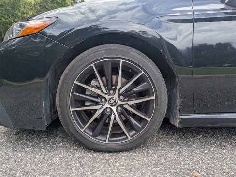 Used 2022 Toyota Camry SE image 9