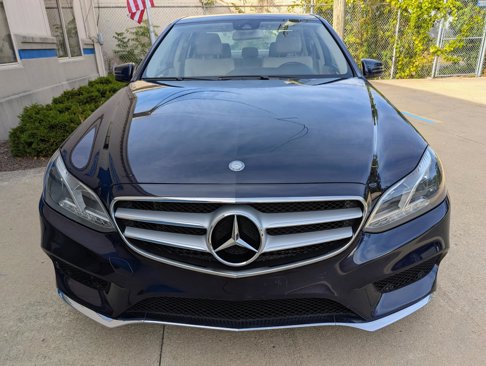 Used 2014 Mercedes-Benz E 350 4MATIC Sedan image 2