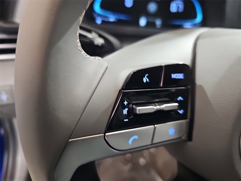 New 2025 Hyundai Elantra Sport image 16