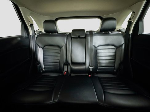 Used 2020 Ford Edge SEL image 34