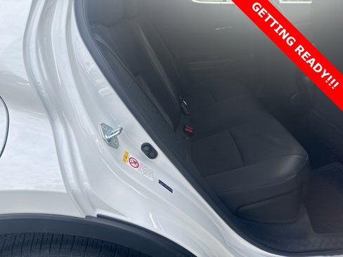 Used 2018 Toyota C-HR XLE image 8