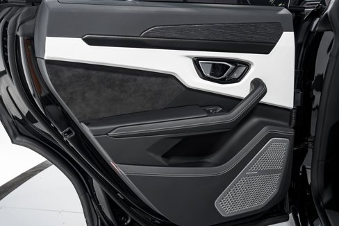 Used 2023 Lamborghini Urus S image 28