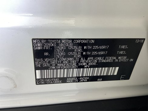 Used 2019 Toyota RAV4 LE image 32