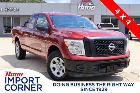 Used 2017 Nissan Titan S image 1