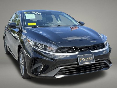 Used 2023 Kia Forte LXS image 8