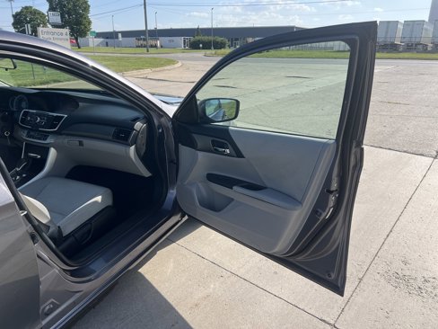 Used 2014 Honda Accord LX image 10