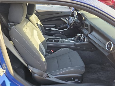 Used 2019 Chevrolet Camaro LT w/ RS Package image 18