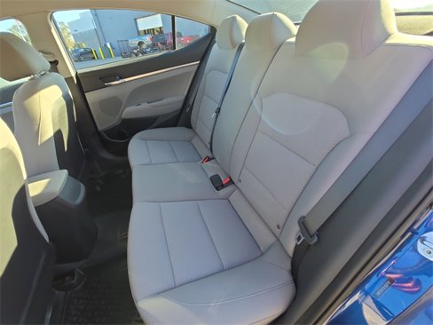 Used 2020 Hyundai Elantra SE image 21