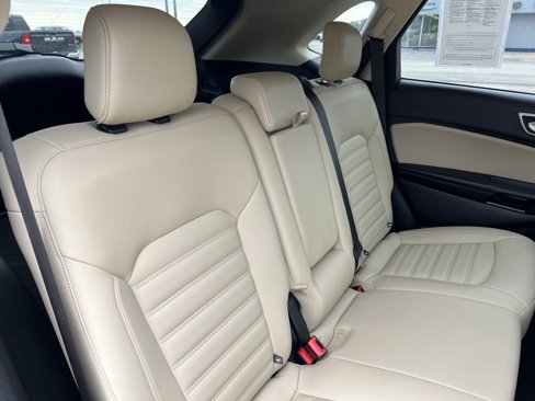 Used 2022 Ford Edge SEL image 19
