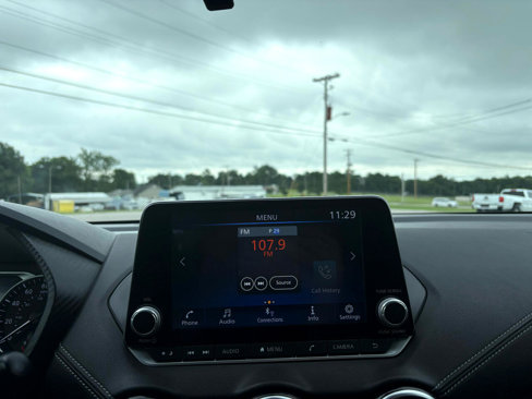 Used 2023 Nissan Sentra SV image 15