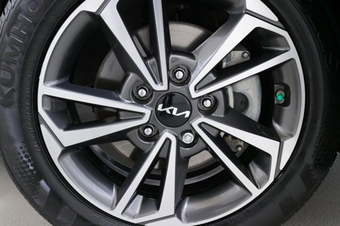 Used 2023 Kia Forte LXS image 31