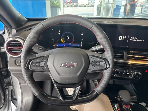 New 2025 Chevrolet Trax RS w/ Sunroof Package image 10