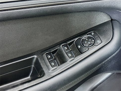 Used 2019 Ford Edge SE image 17