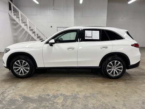 Used 2024 Mercedes-Benz GLC 300 image 4