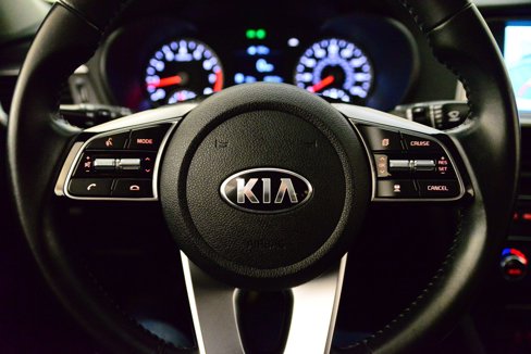 Used 2019 Kia Optima EX image 12