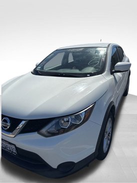 Used 2018 Nissan Rogue Sport S w/ S Appearance Package image 3