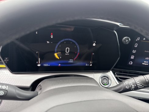 New 2025 Chevrolet Trax LT w/ LT Convenience Package image 18