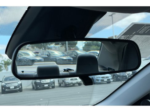 Used 2017 Toyota Corolla L image 23