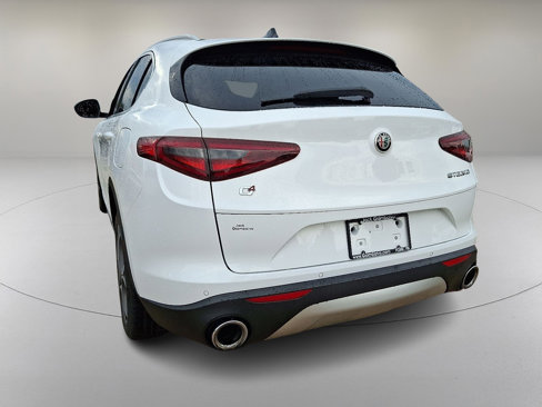 Used 2018 Alfa Romeo Stelvio Ti image 8