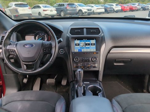 Used 2019 Ford Explorer XLT w/ Equipment Group 202A image 16